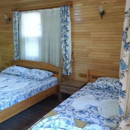 Varuna & Restaurant Guest house *