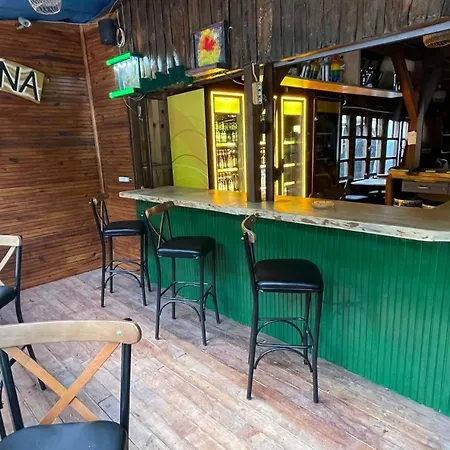 Varuna & Restaurant Pensionat *